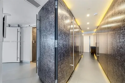 6365 Collins Avenue Miami Beach FL 33141