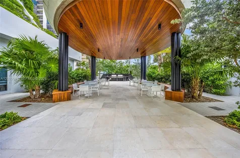 6365 Collins Avenue Miami Beach FL 33141