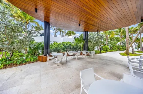 6365 Collins Avenue Miami Beach FL 33141