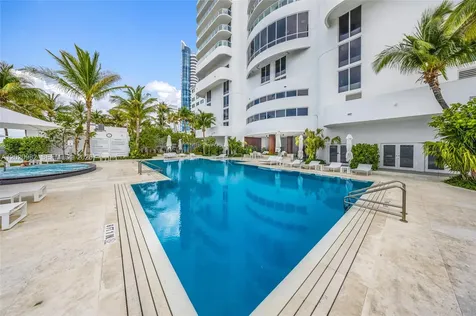 6365 Collins Avenue Miami Beach FL 33141