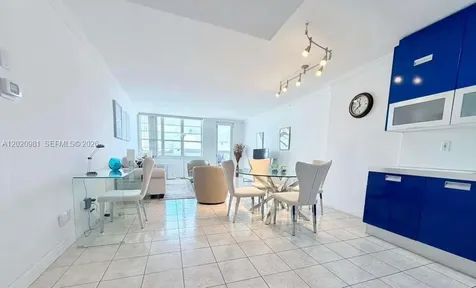 100 Lincoln Road Miami Beach FL 33139