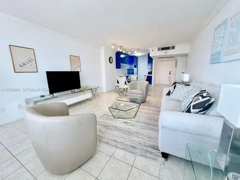 100 Lincoln Road Miami Beach FL 33139
