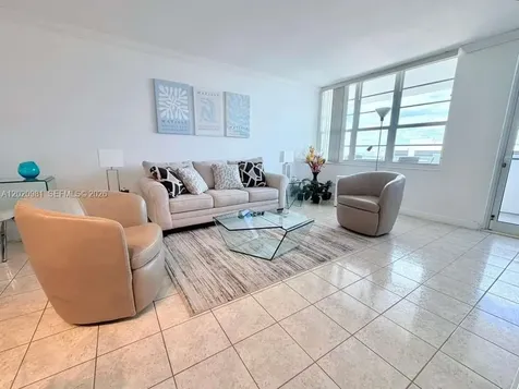 100 Lincoln Road Miami Beach FL 33139