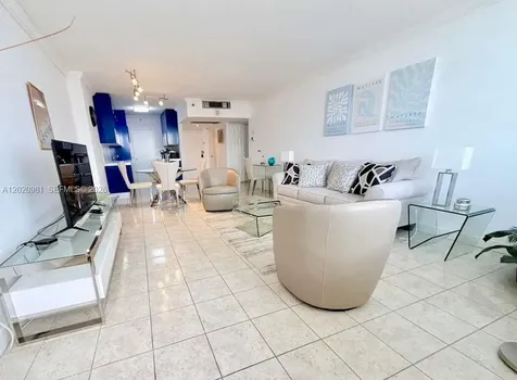 100 Lincoln Road Miami Beach FL 33139