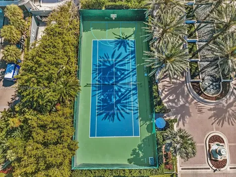 10101 Collins Avenue Bal Harbour FL 33154