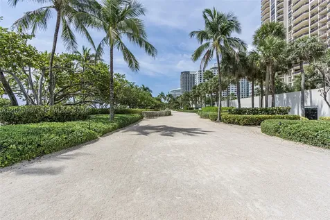 10101 Collins Avenue Bal Harbour FL 33154