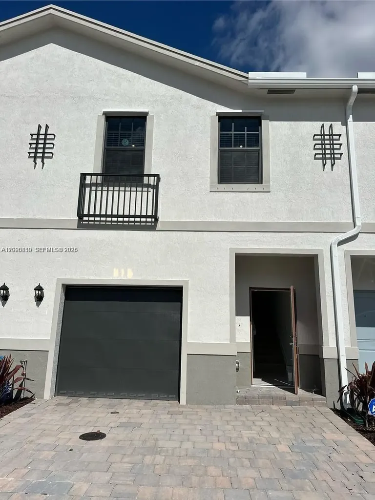 853 SW 12th Street Florida City FL 33034
