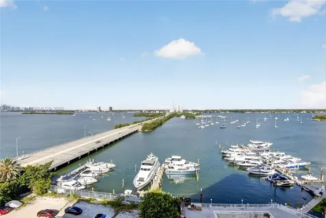 7904 West Drive North Bay Village FL 33141
