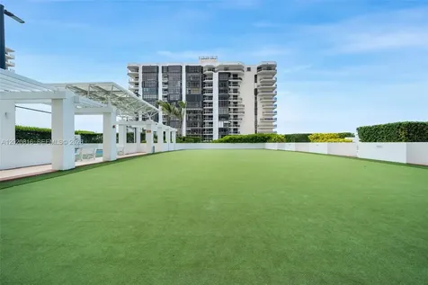 6365 Collins Avenue Miami Beach FL 33141