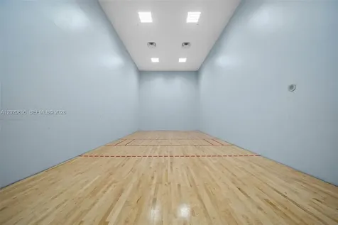 6365 Collins Avenue Miami Beach FL 33141