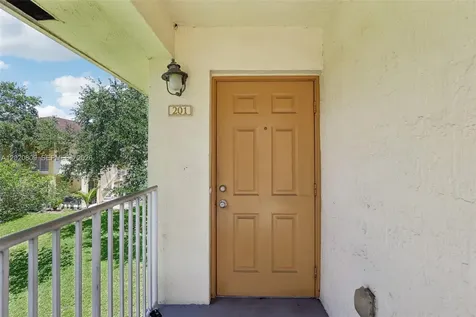 6235 SW 47th Manor Davie FL 33314