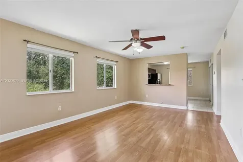 6235 SW 47th Manor Davie FL 33314