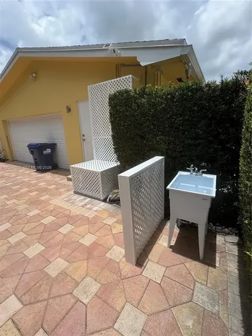 8605 SW 106th Street Miami FL 33156