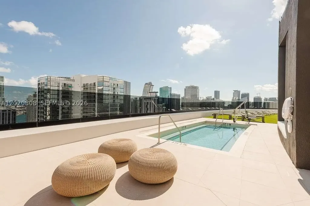 225 N Miami Avenue Miami FL 33128
