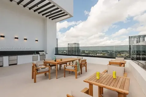 225 N Miami Avenue Miami FL 33128