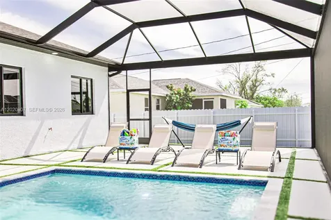 836 NE 6th Place Cape Coral FL 33909