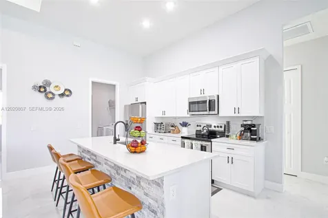 836 NE 6th Place Cape Coral FL 33909
