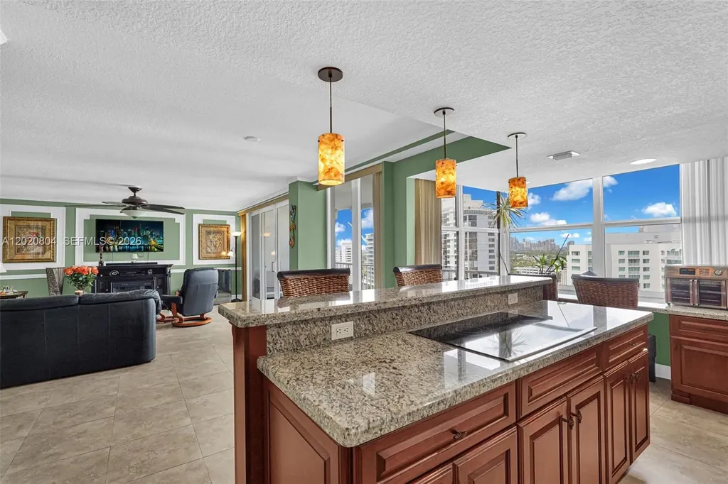 2800 E Sunrise Boulevard Fort Lauderdale FL 33304
