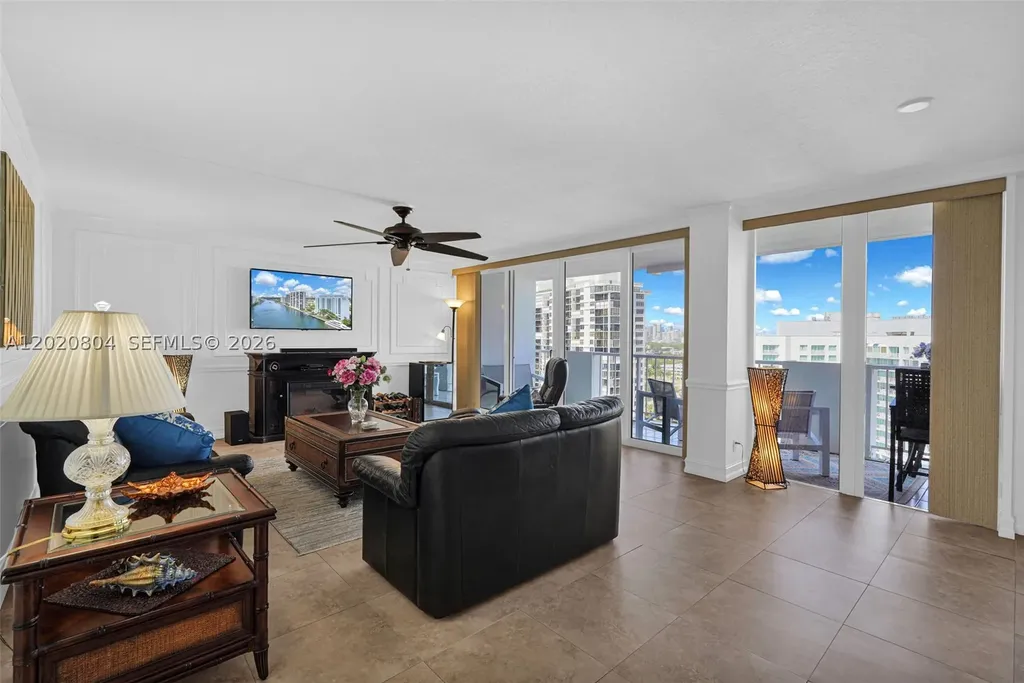 2800 E Sunrise Boulevard Fort Lauderdale FL 33304