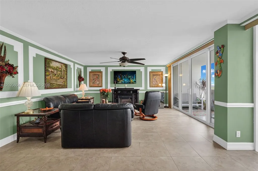 2800 E Sunrise Boulevard Fort Lauderdale FL 33304
