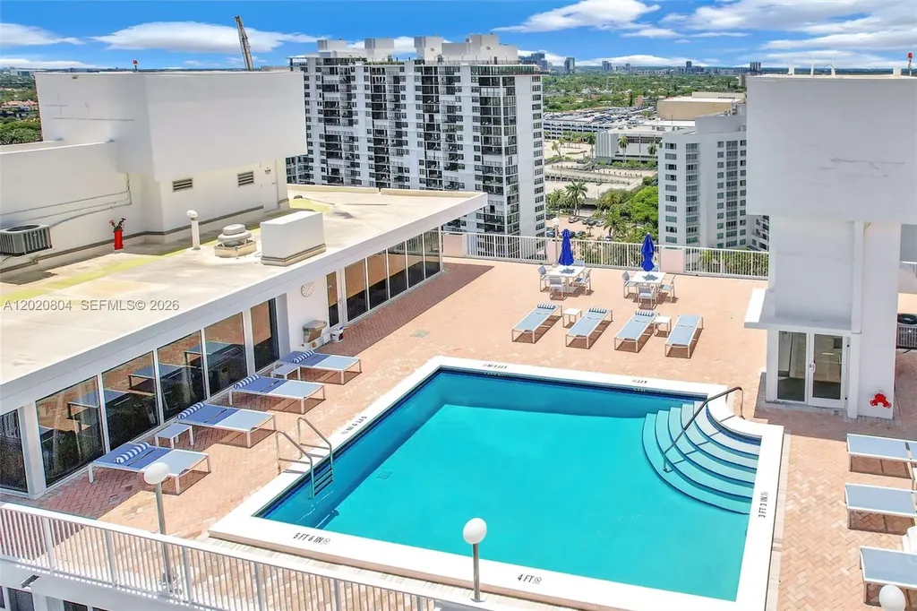 2800 E Sunrise Boulevard Fort Lauderdale FL 33304