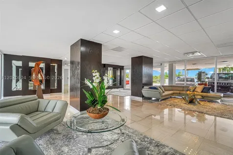 2800 E Sunrise Boulevard Fort Lauderdale FL 33304