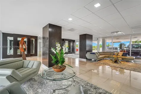 2800 E Sunrise Boulevard Fort Lauderdale FL 33304