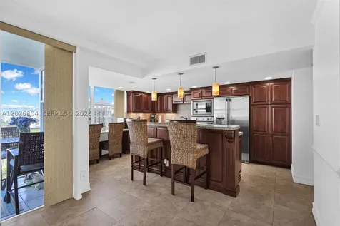 2800 E Sunrise Boulevard Fort Lauderdale FL 33304
