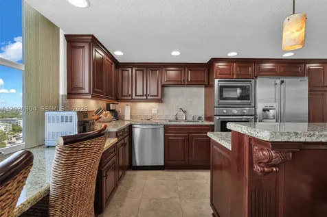 2800 E Sunrise Boulevard Fort Lauderdale FL 33304