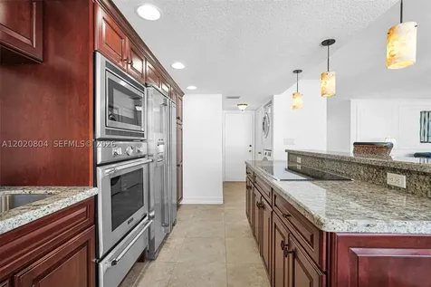 2800 E Sunrise Boulevard Fort Lauderdale FL 33304