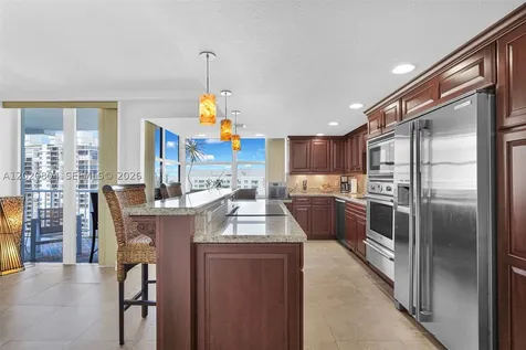 2800 E Sunrise Boulevard Fort Lauderdale FL 33304