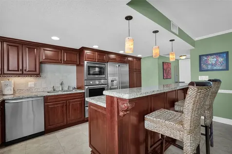 2800 E Sunrise Boulevard Fort Lauderdale FL 33304