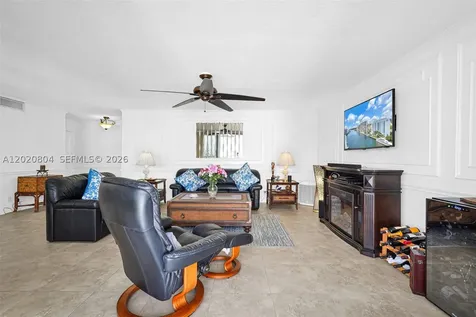 2800 E Sunrise Boulevard Fort Lauderdale FL 33304
