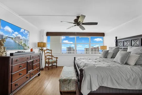 2800 E Sunrise Boulevard Fort Lauderdale FL 33304