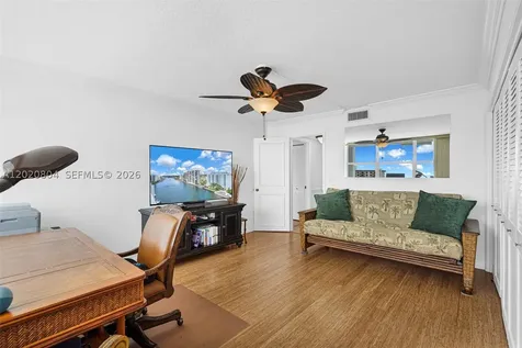 2800 E Sunrise Boulevard Fort Lauderdale FL 33304