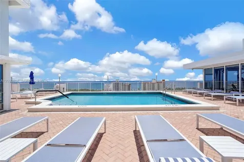 2800 E Sunrise Boulevard Fort Lauderdale FL 33304