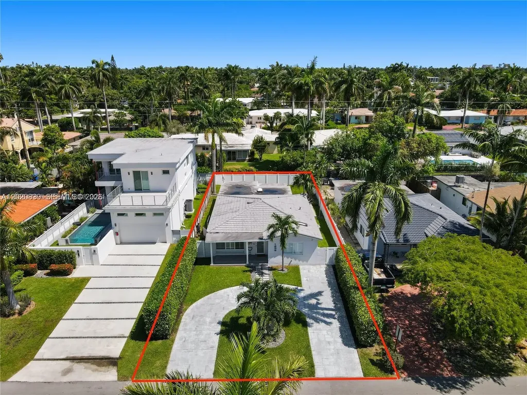1239 Washington Street Hollywood FL 33019