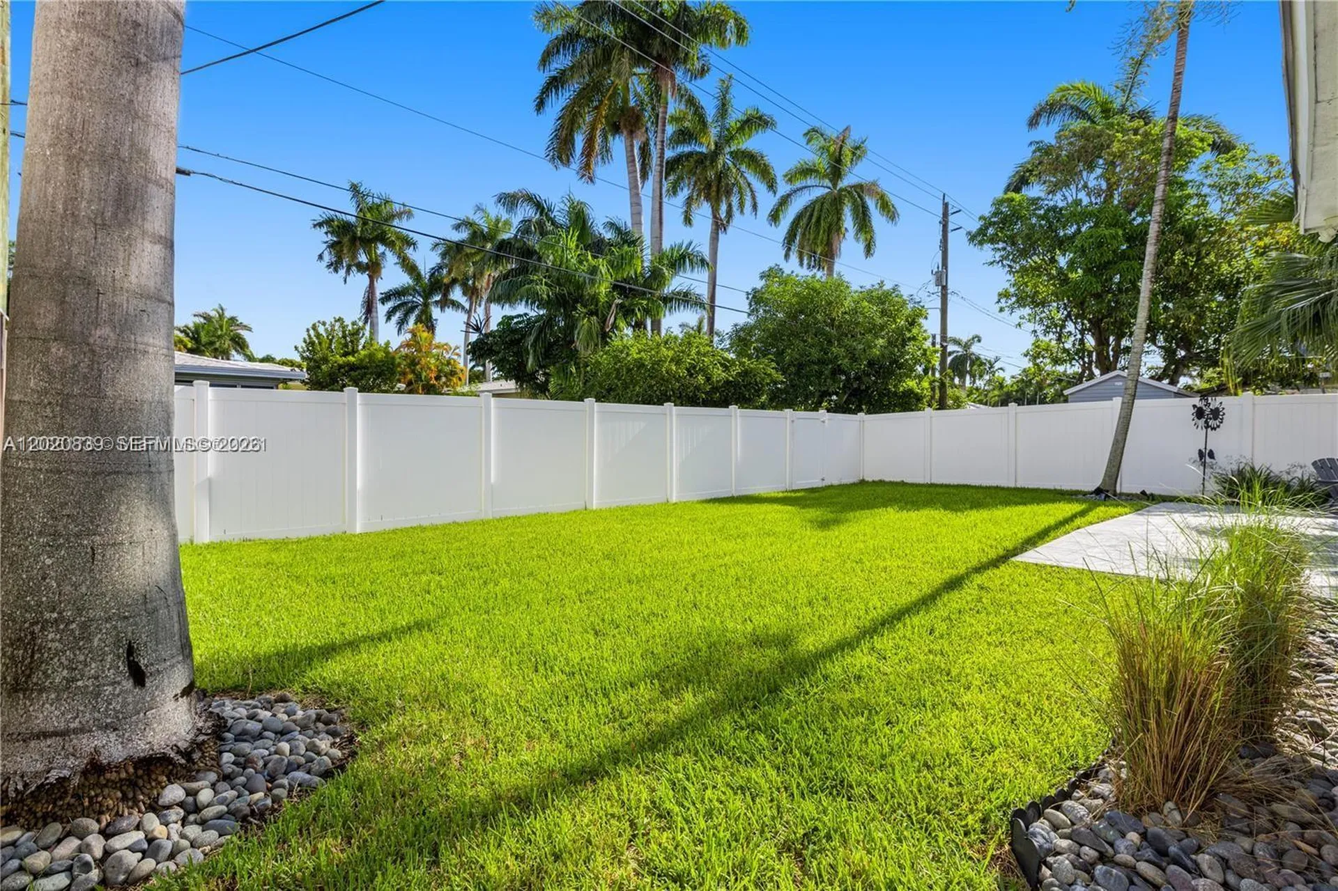 1239 Washington Street Hollywood FL 33019