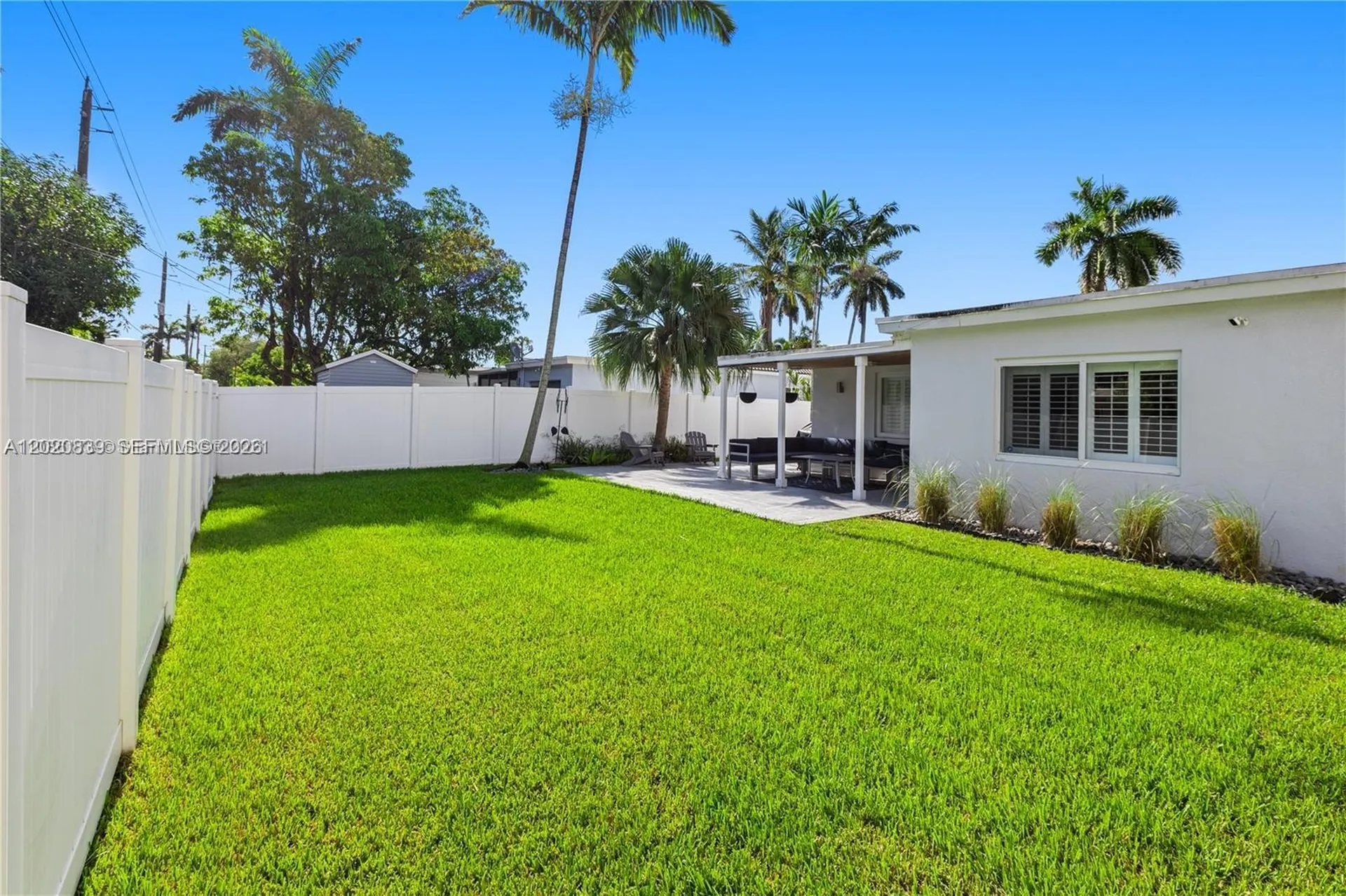1239 Washington Street Hollywood FL 33019