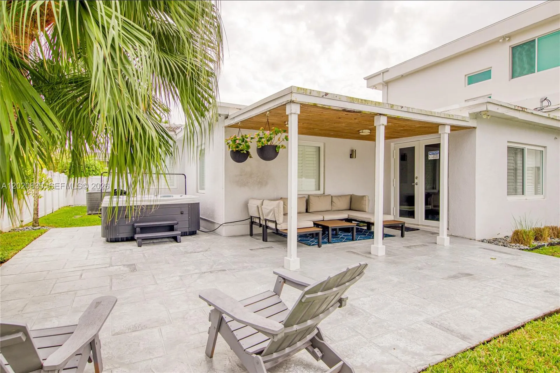 1239 Washington Street Hollywood FL 33019