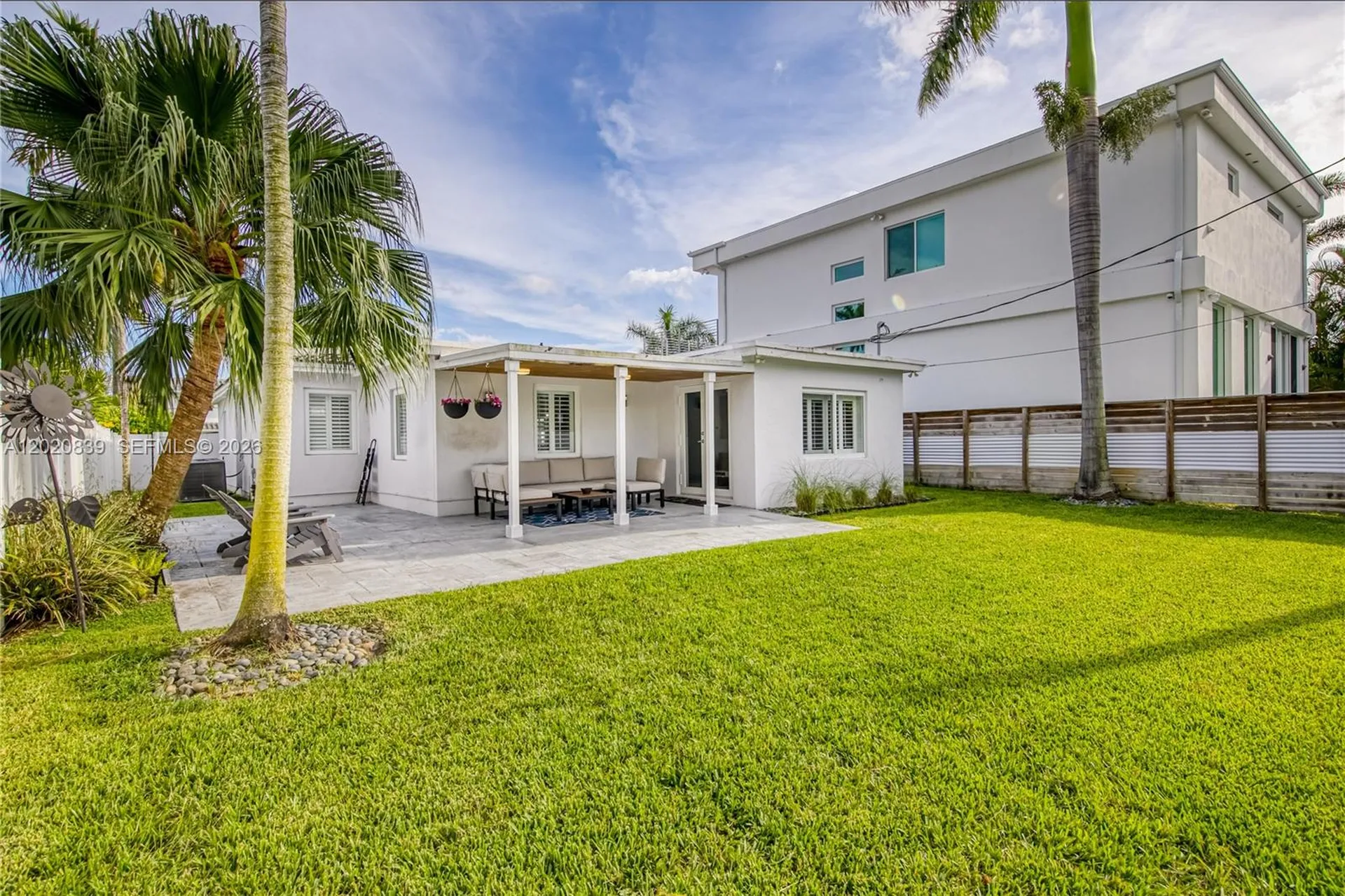 1239 Washington Street Hollywood FL 33019