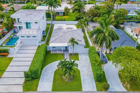 1239 Washington Street Hollywood FL 33019