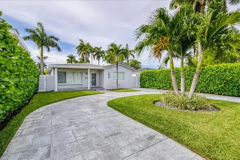 1239 Washington Street Hollywood FL 33019