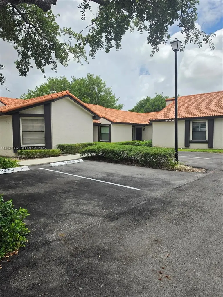 15240 SW 45th Terrace Miami FL 33185