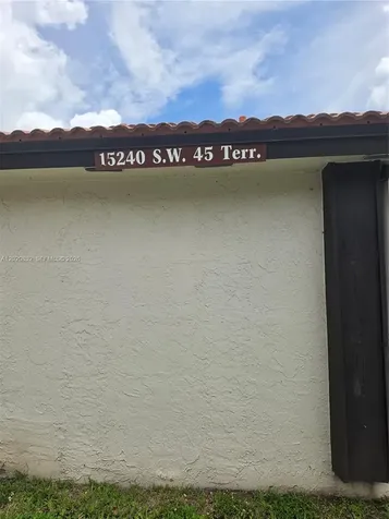 15240 SW 45th Terrace Miami FL 33185