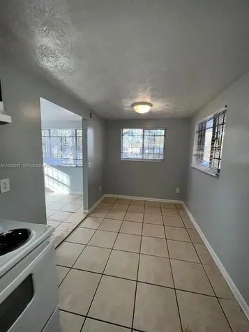 2644 West Jacksonville FL 32209