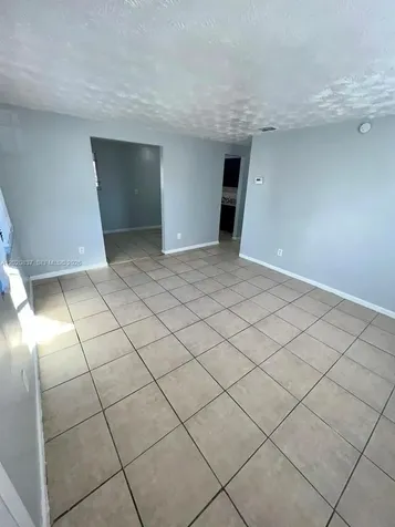 2644 West Jacksonville FL 32209