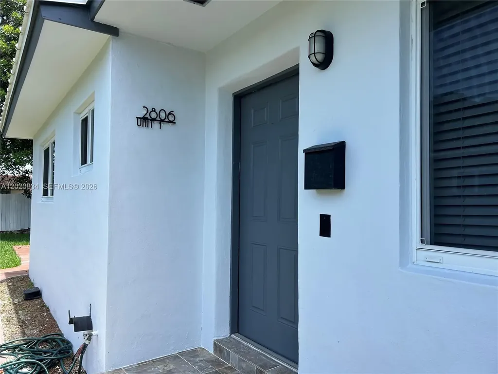 2806 SW 35th Avenue Miami FL 33133
