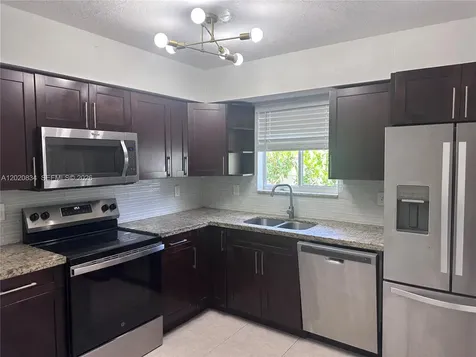 2806 SW 35th Avenue Miami FL 33133