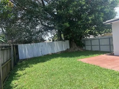 2806 SW 35th Avenue Miami FL 33133